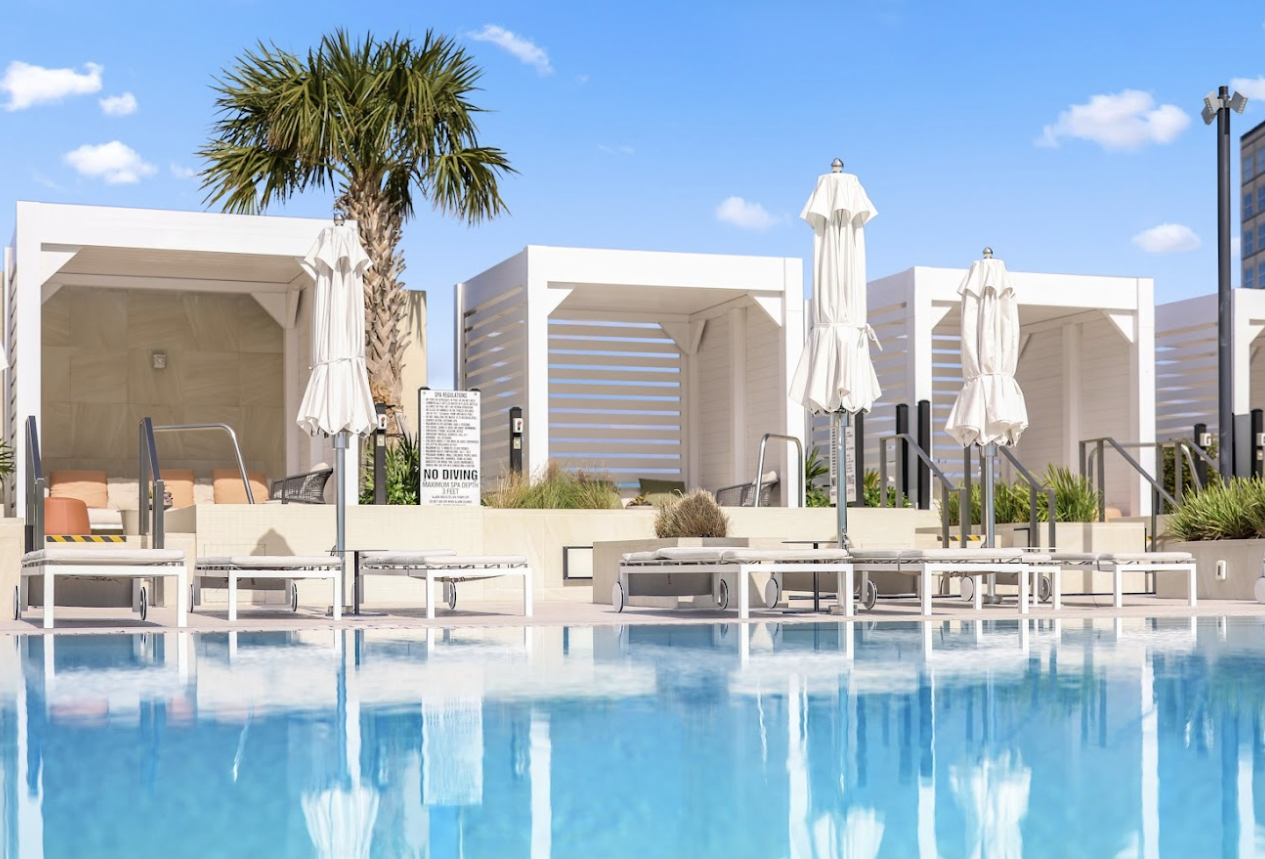 Color options — White, Grey Bronze, Black