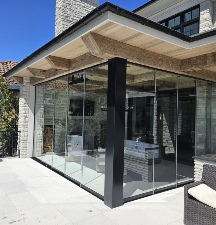 GLIDE Frameless Multi-Slide