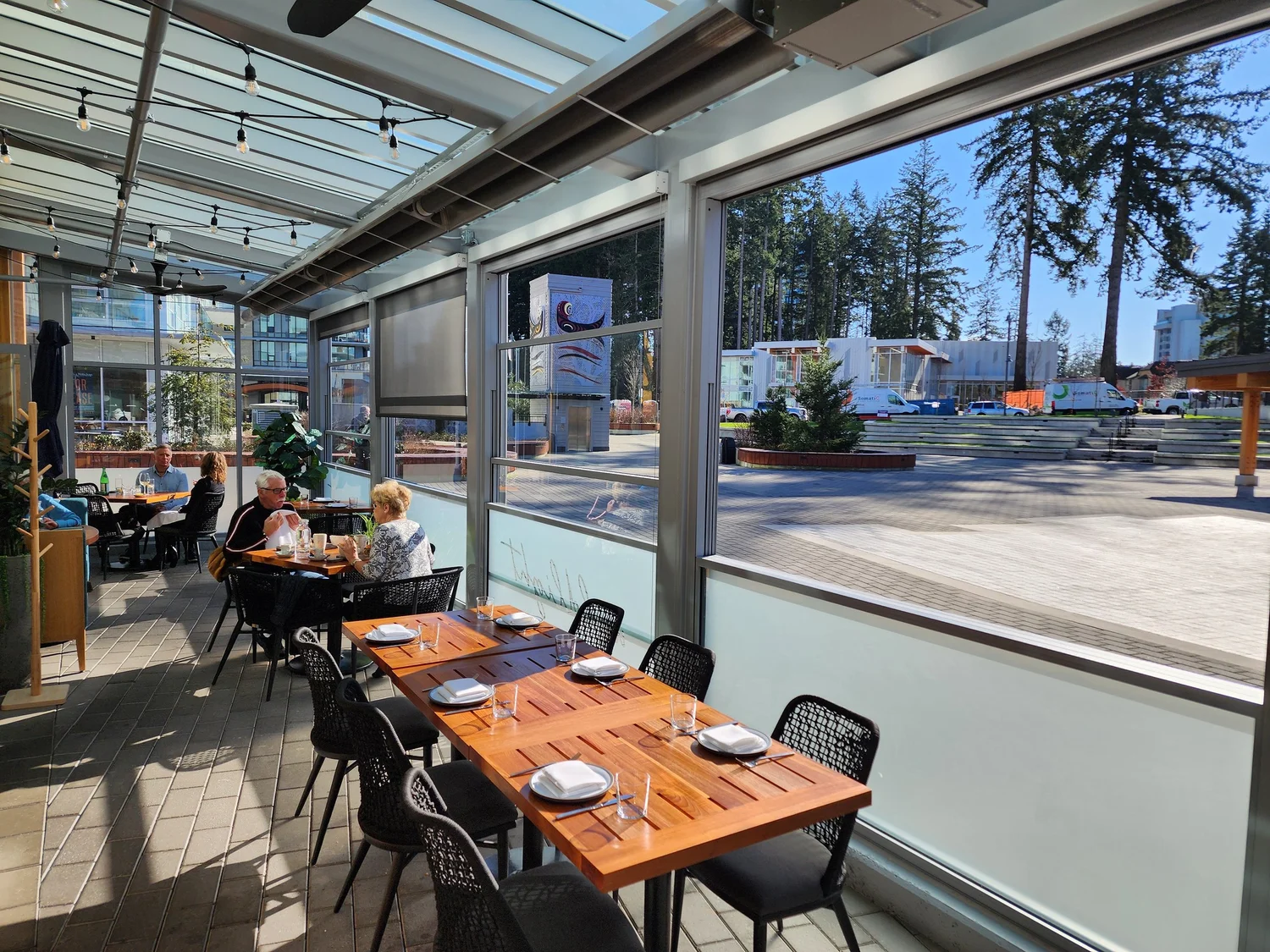 Vertaslide Vertically Operable