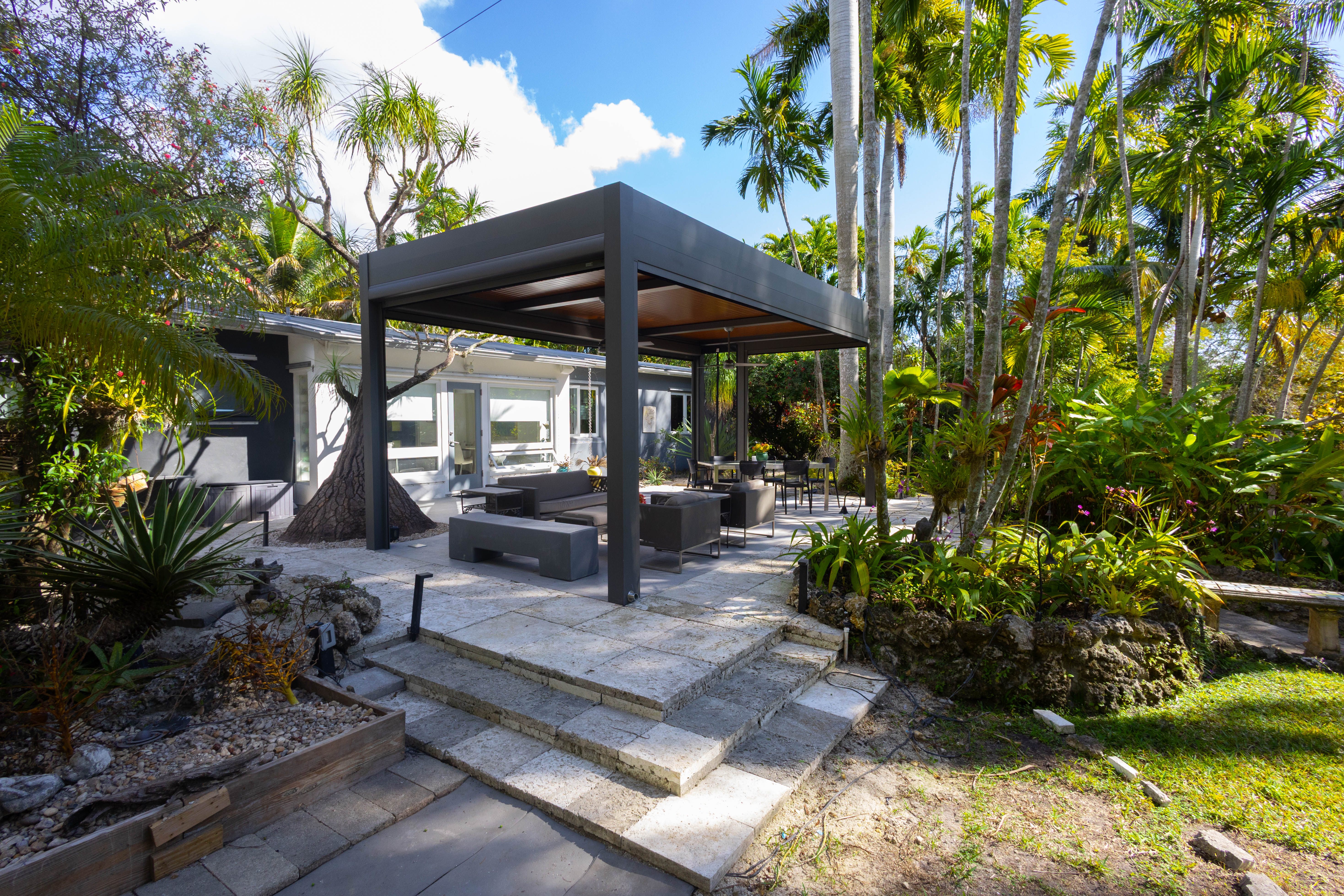 R-SHADE pergola and pool view