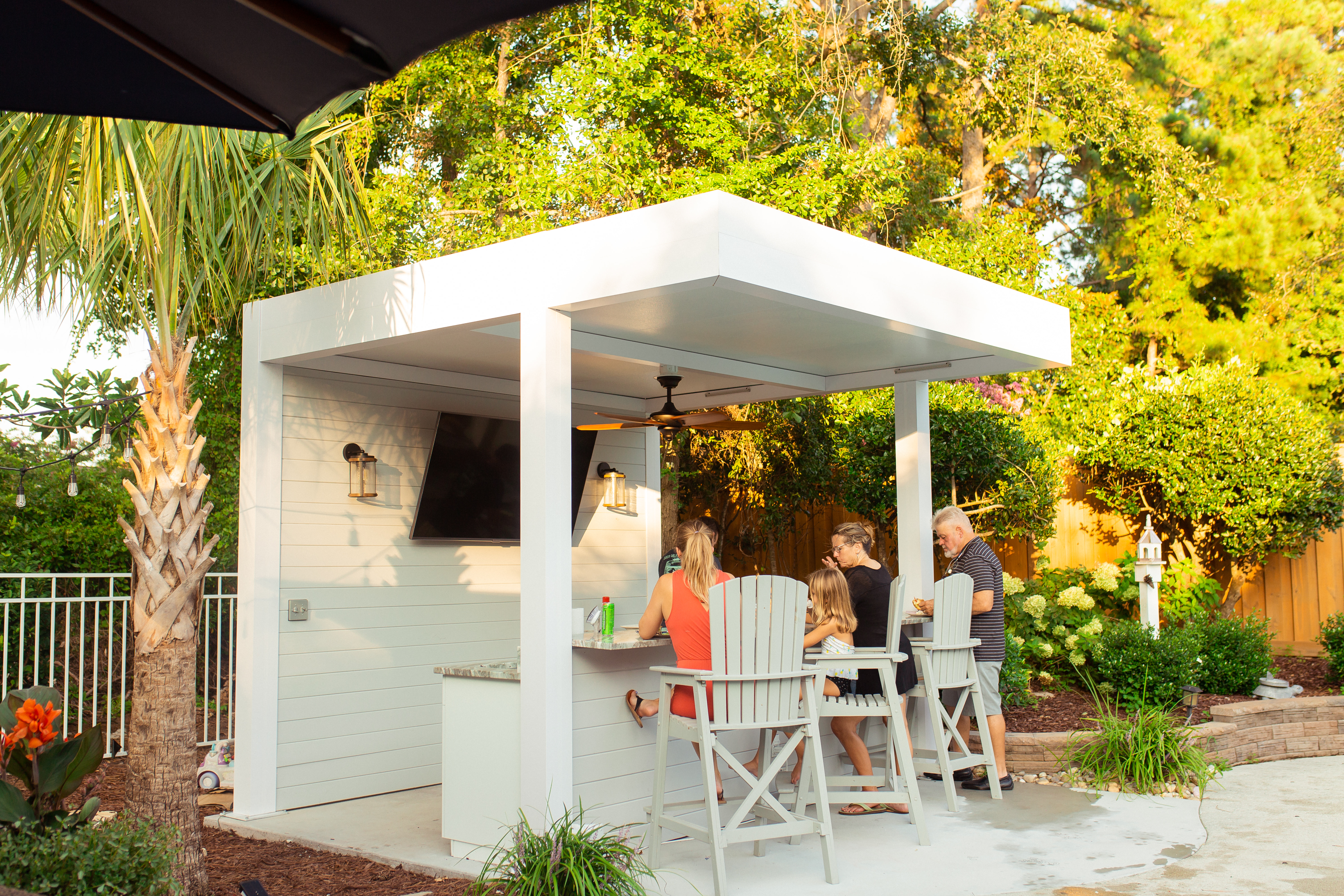 R-SHADE pergola install