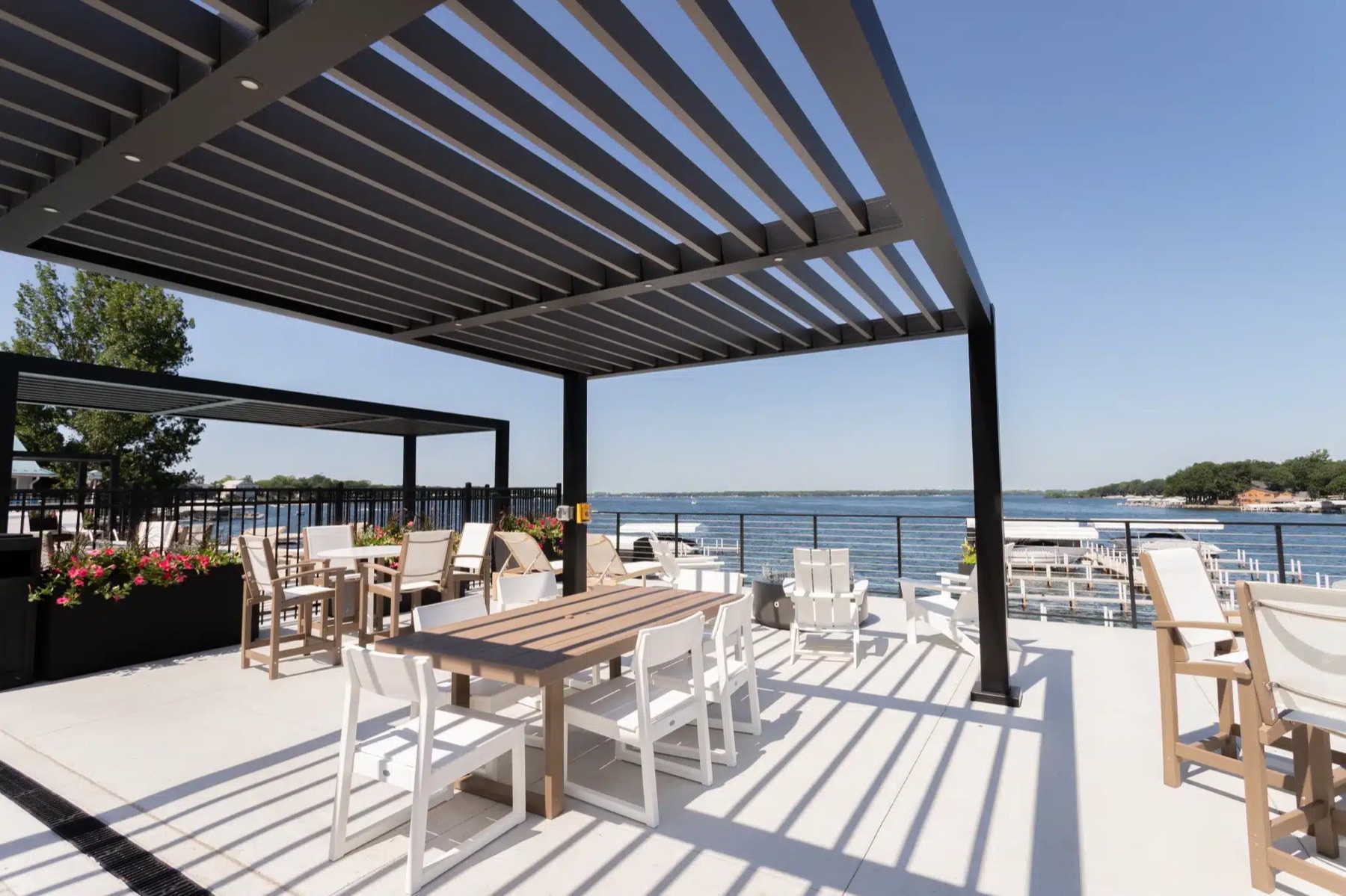 R-BREEZE Fixed Louvered Pergola