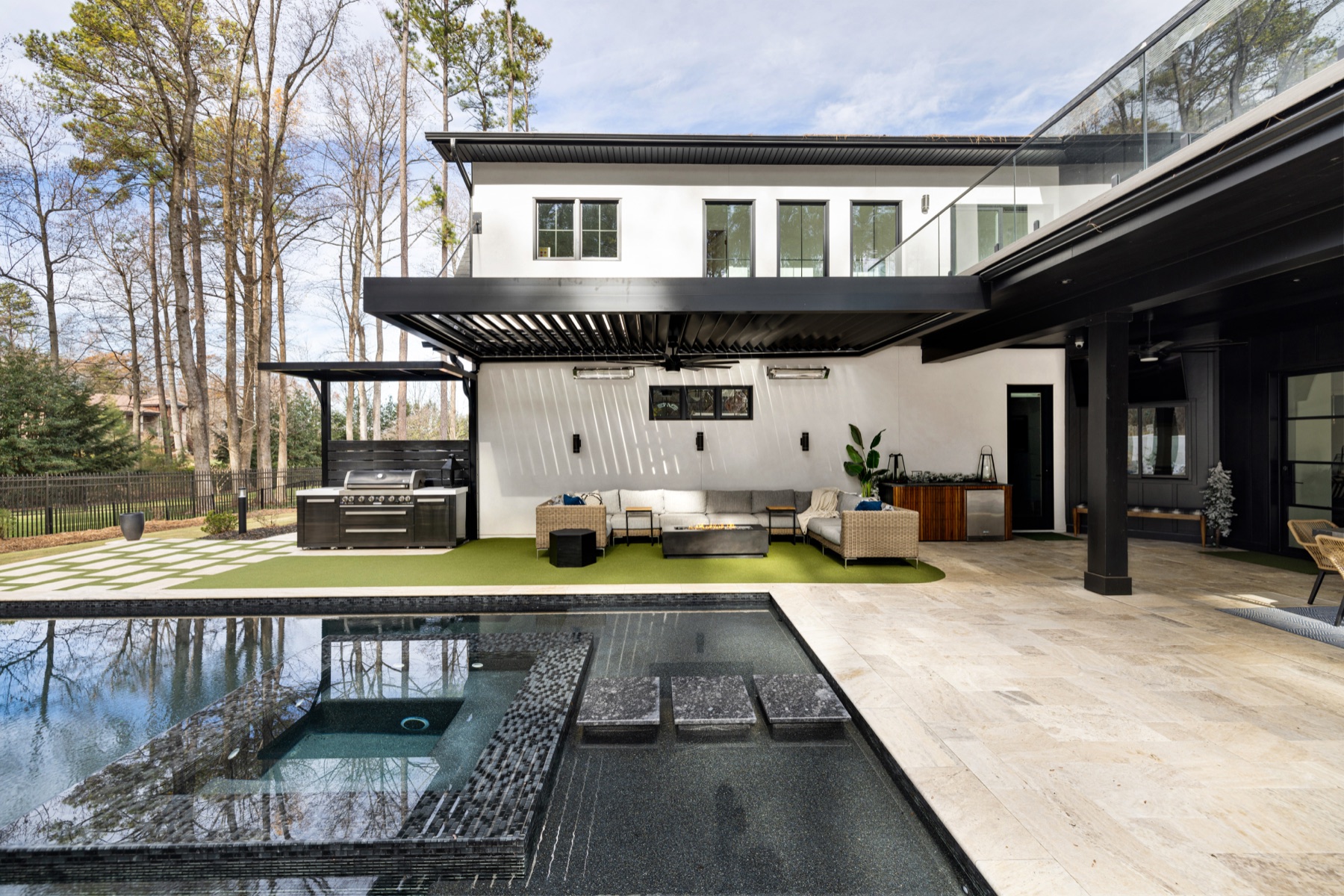 Black R-BLADE residential outdoor