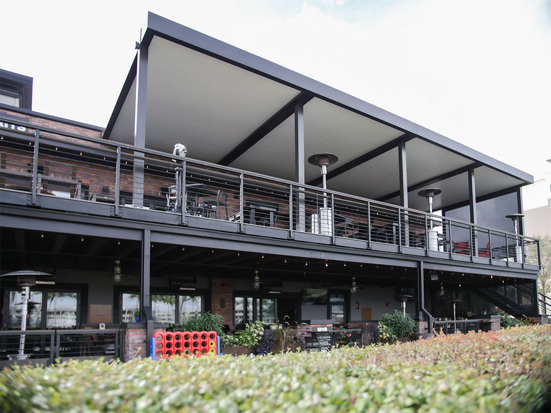 bar pergola installation