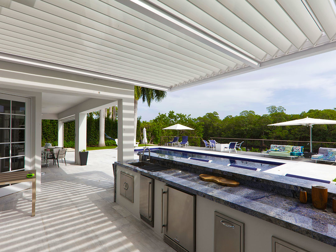 pergola louvered roof