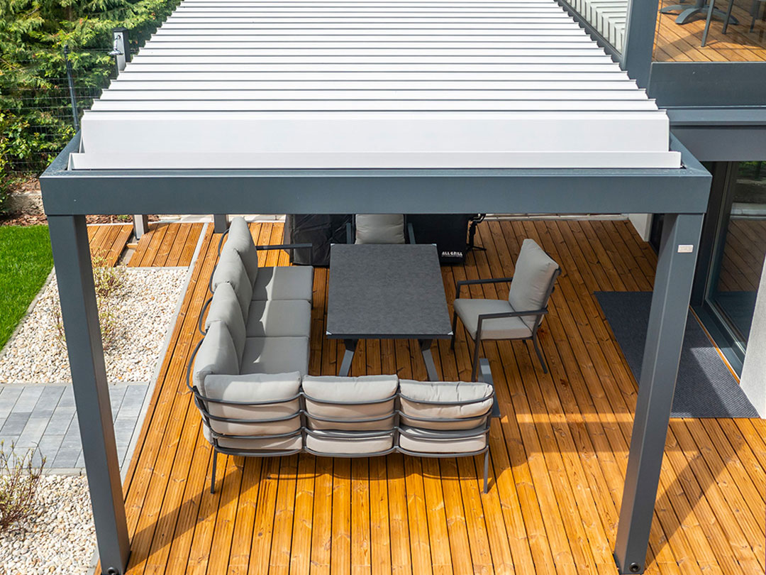 louvered pergola